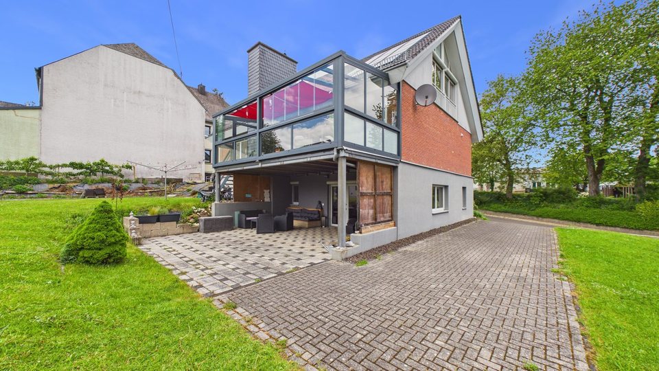 Einfamilienhaus mit Einliegerwohnung in Morbach – aus unserer eigenen Objektfotografie