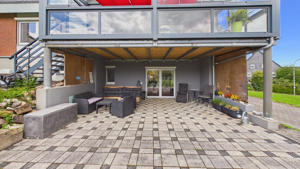 Einfamilienhaus mit Einliegerwohnung in Morbach – aus unserer eigenen Objektfotografie