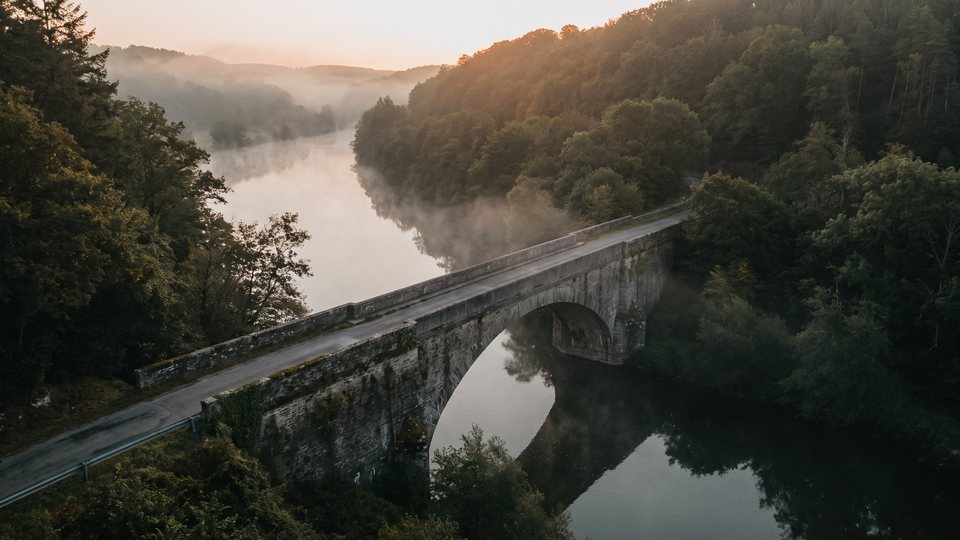 Stimmungsbild zum Beitrag — mit künstlicher Intelligenz erzeugtes Bild